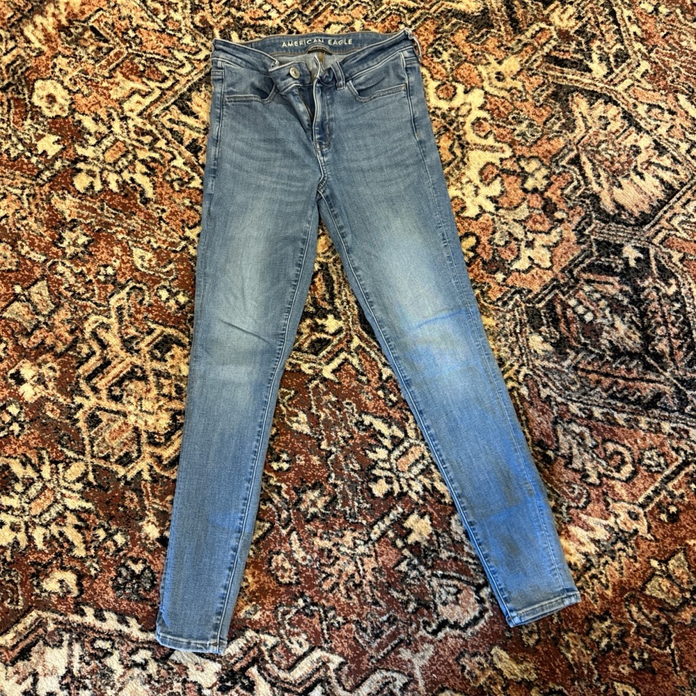 American Eagle Outfitters Light Blue Skinny Jeans